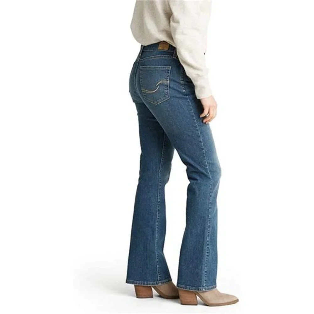 Women's Modern Boot Cut Jeans_2
